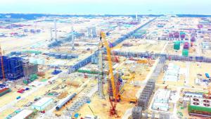 巨擘扬威!“世界第一吊” 力擎全球最大洗涤塔