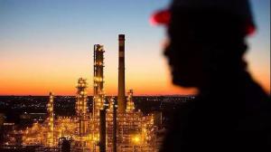 需求锐减,油服业盛夏“入冬”