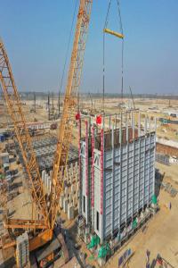 豪横!国内最大乙烯裂解炉辐射室“三天两吊” 劳动竞赛助力广东石化项目建设再提速