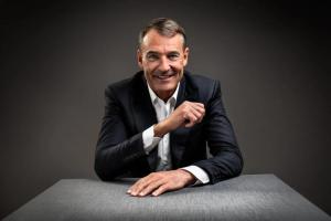 陆博纳:世界的碳预算正飞速减少,bp将持续加大脱碳投入