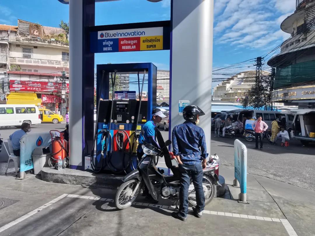 对国际油价前景,主要产油国和投资机构有一个预测→ 对国际油价前景,主要产油国和投资机构有一个预测→