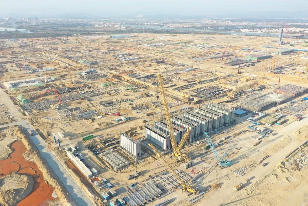 裂解炉辐射室“两天两吊”!公司广东石化乙烯项目吹响春节前大决战冲锋号 裂解炉辐射室“两天两吊”!公司广东石化乙烯项目吹响春节前大决战冲锋号