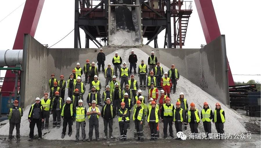 ˵־ȫλ13ڣ׶˹NezhinskyοĿרⱨ