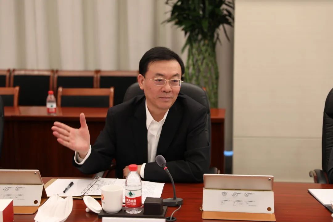 昆仑数智公司与工程建设公司签署战略合作协议 昆仑数智公司与工程建设公司签署战略合作协议