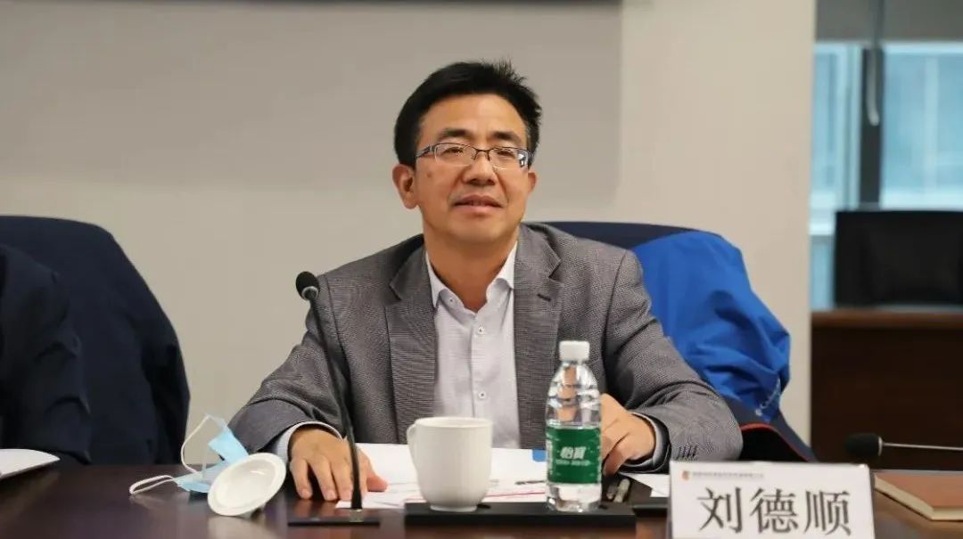 国家能源局科技装备司司长刘德顺调研国氢科技 国家能源局科技装备司司长刘德顺调研国氢科技