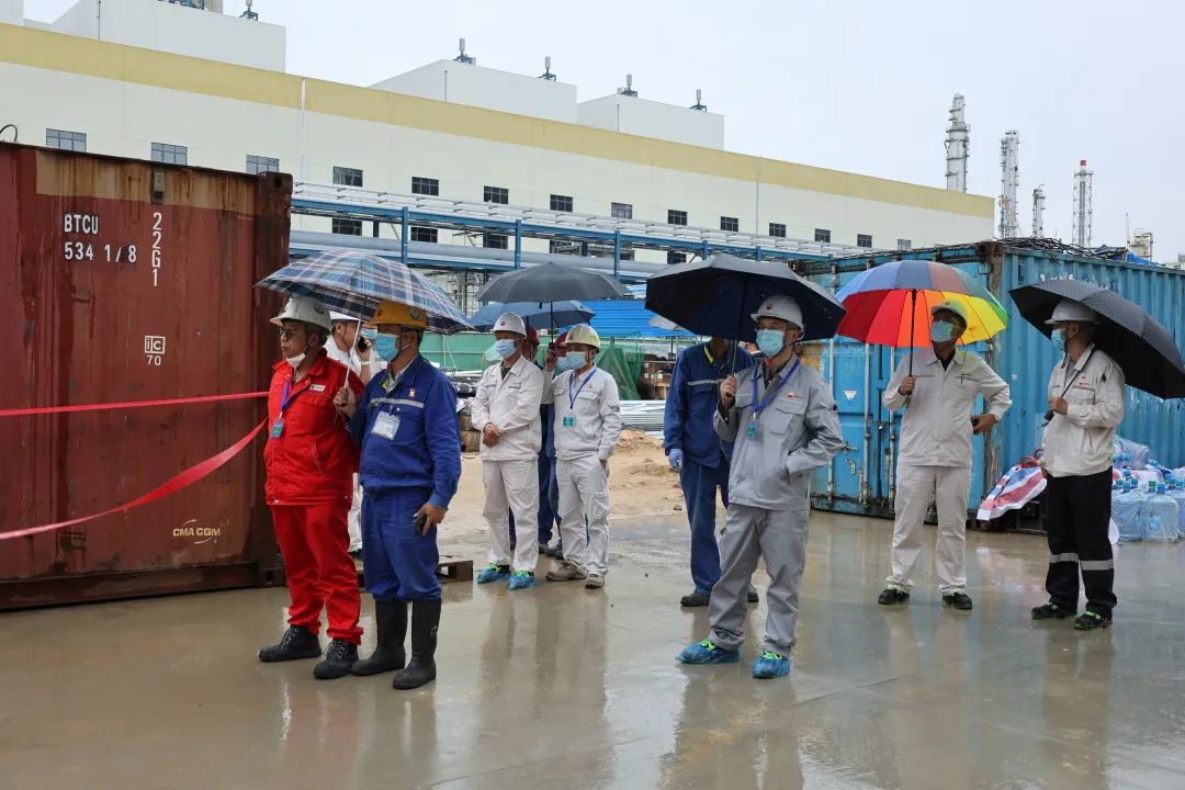 ˾㶫ʯĿ120/ϩװñվһܵɹ