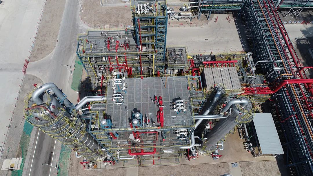 喜报!天辰公司总承包的天津渤化“两化”搬迁改造项目乙苯单元投料试车一次成功! 喜报!天辰公司总承包的天津渤化“两化”搬迁改造项目乙苯单元投料试车一次成功!