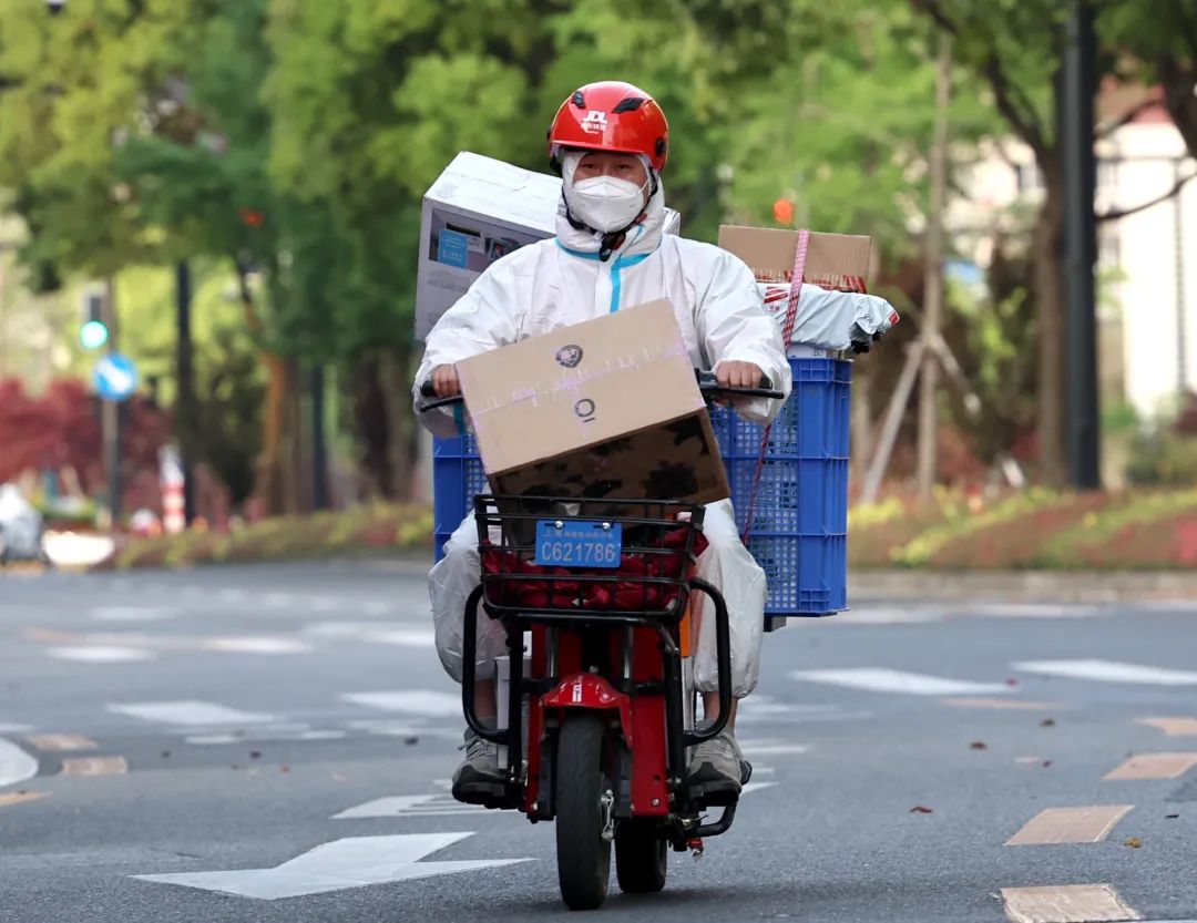 货车难下高速?最新要求:足量发证!核酸结果互认! 货车难下高速?最新要求:足量发证!核酸结果互认!