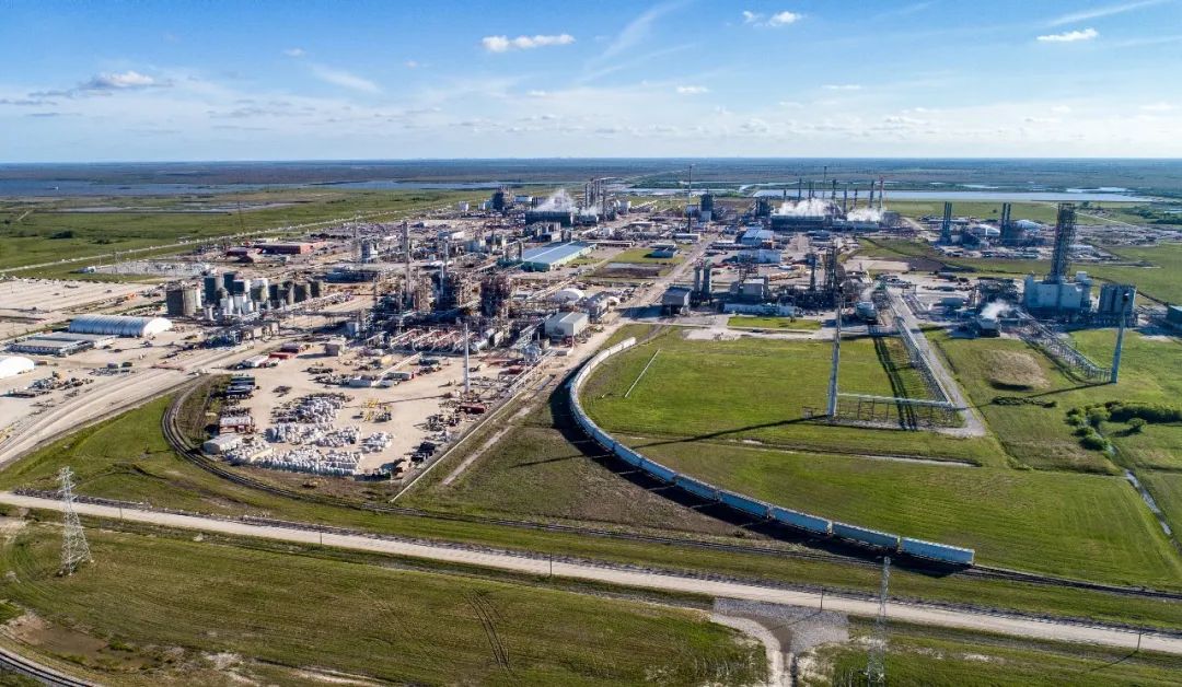 英力士全球超大单套LV PAO在德州巧克力海湾开车 英力士全球超大单套LV PAO在德州巧克力海湾开车