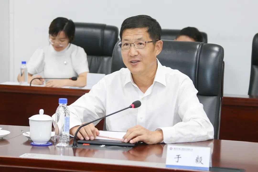 共谋装备中国造|海油工程与中国海洋工程装备技术发展有限公司签署合作框架协议 共谋装备中国造|海油工程与中国海洋工程装备技术发展有限公司签署合作框架协议