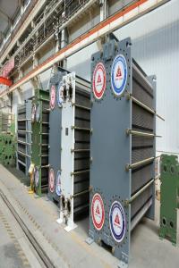 国产替代新突破,兰石重装研制海水钛板板式热交换器整装待发!