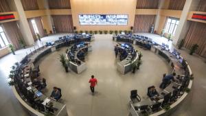 中国钢铁,“老大”如何变“强大”?