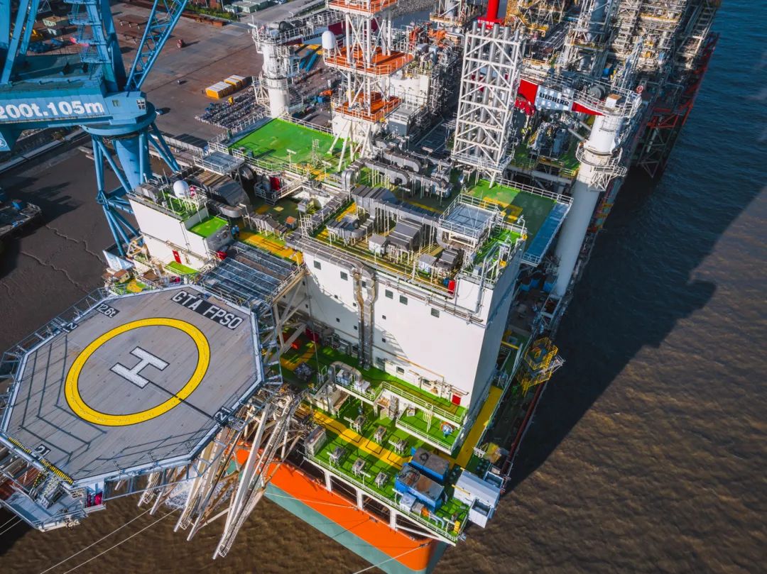 bp运营的GTA项目浮式生产储卸油船(FPSO)成功启航 bp运营的GTA项目浮式生产储卸油船(FPSO)成功启航