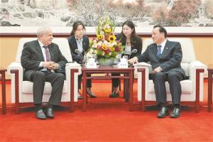 侯启军会见阿尔及利亚国家石油公司总裁