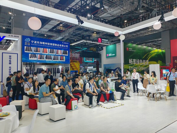 SNEC 2024 | ÷"С΢"빤ҵ߼Ӧ"󷽰"